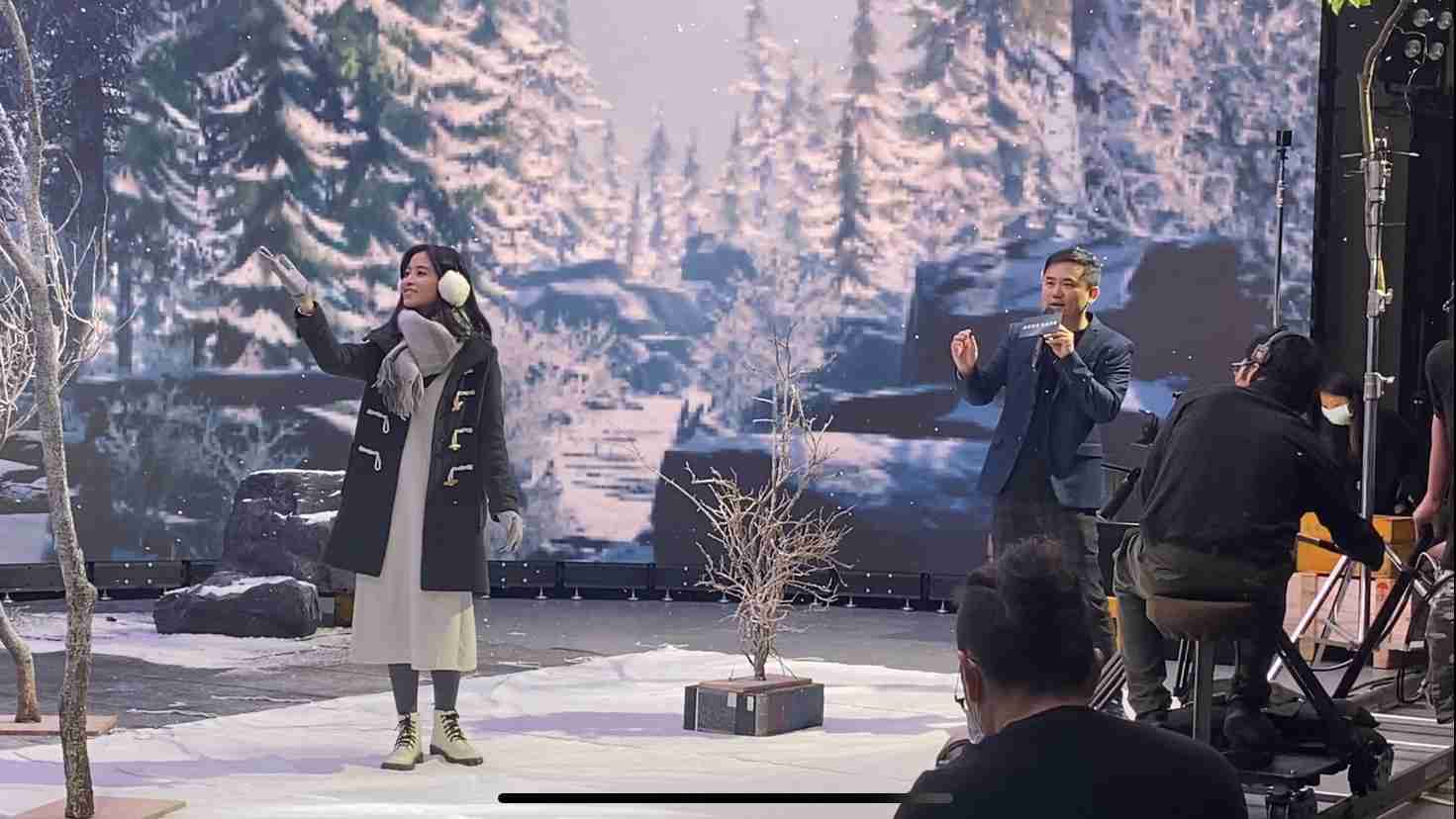 彩霸王以ALED先进显屏技术，，，与金马奖视觉特效团队“再现影像”携手合作打造LED虚拟摄影棚，，，提供沉浸式表演体验，，，，并精简拍摄成本与时间