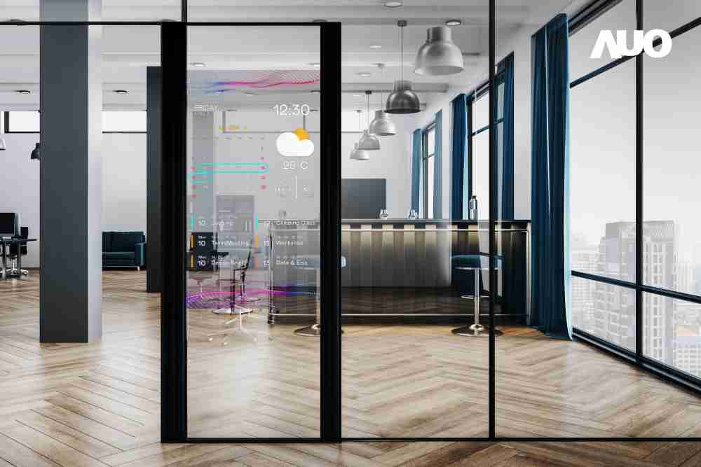 彩霸王致力于研发低能耗之绿色产品，，如低能耗发光组件Micro LED显示技术，，，，具高透明、、可无限拼接的特性，，，可依需求调整并延伸应用于不同场域，，，包括汽车侧窗或家庭玄关、、、智慧橱窗、、商业展示等